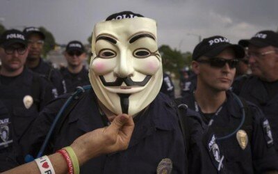 Apple Comments on the Masque Attack Vulnerability qui se cache derriere ces masques 650x377 400x250 Apple Comments on the Masque Attack Vulnerability